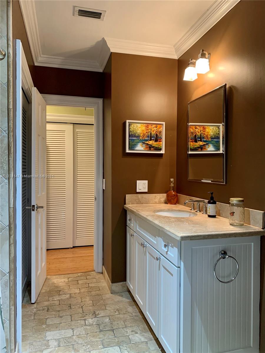 1119 Hardee Road Coral Gables, FL 33146 - Photo 32 of 45 Gallery Image 32
