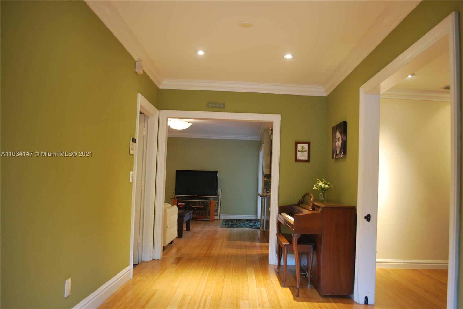 1119 Hardee Road Coral Gables, FL 33146 - Photo 8 of 45 Gallery Image 8