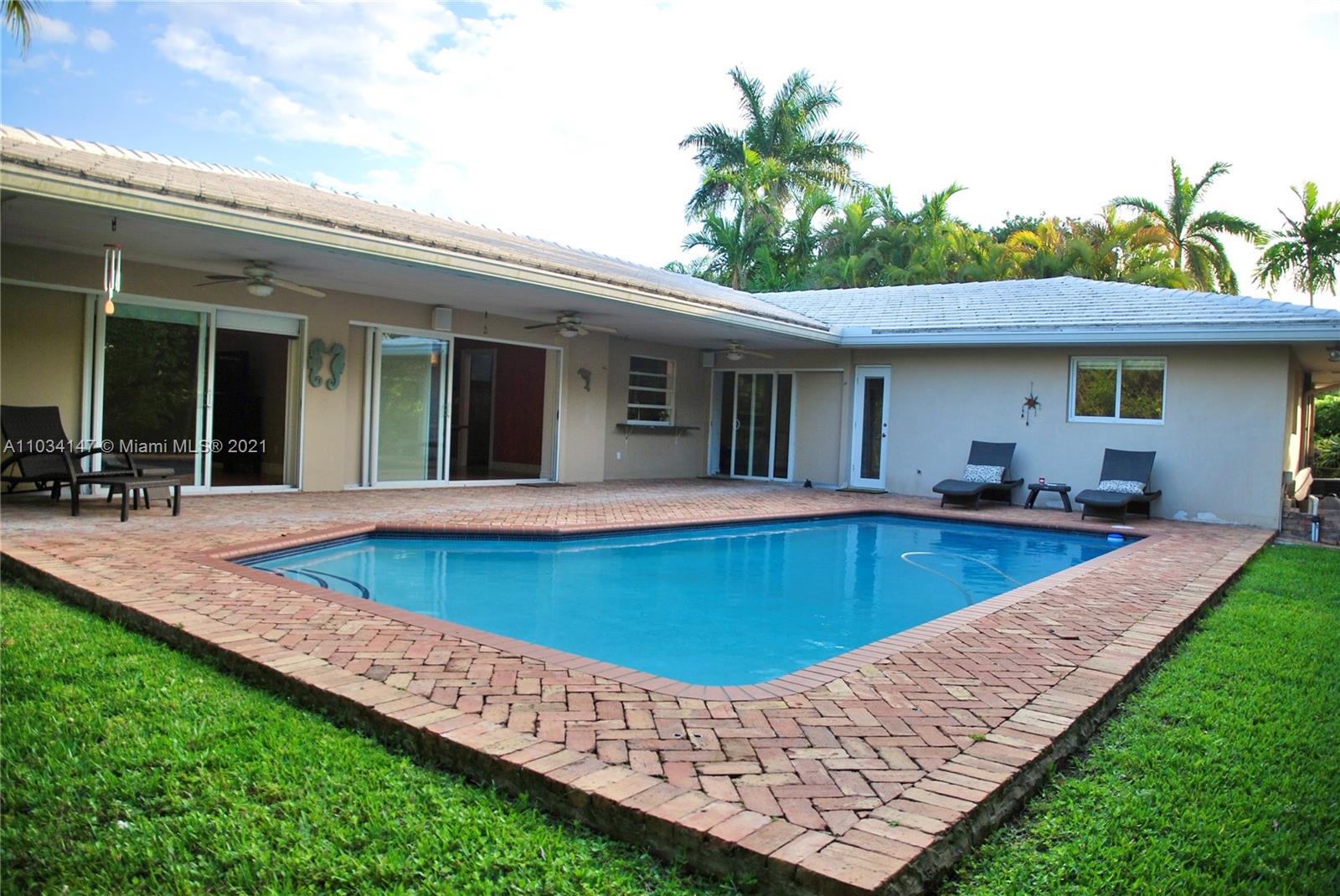 1119 Hardee Road Coral Gables, FL 33146 - Photo 10 of 45 Gallery Image 10