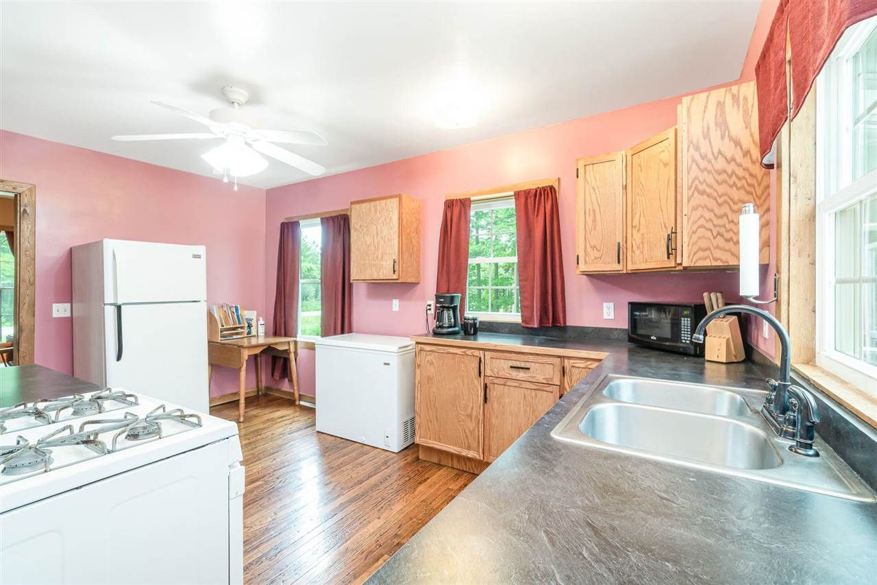 2970 East Baker Road Midland, MI 48642 - Photo 12 of 26 Gallery Image 12