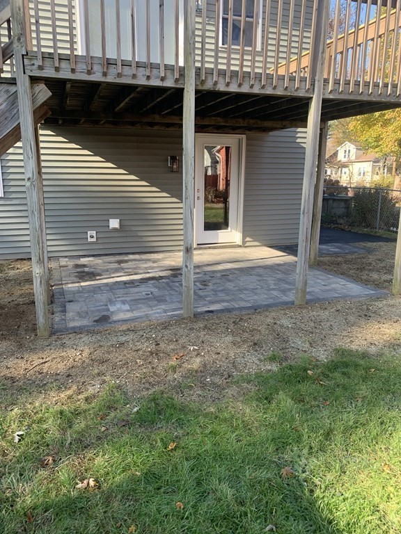 111 Warrenton Street Springfield, MA 01109 - Photo 12 of 18