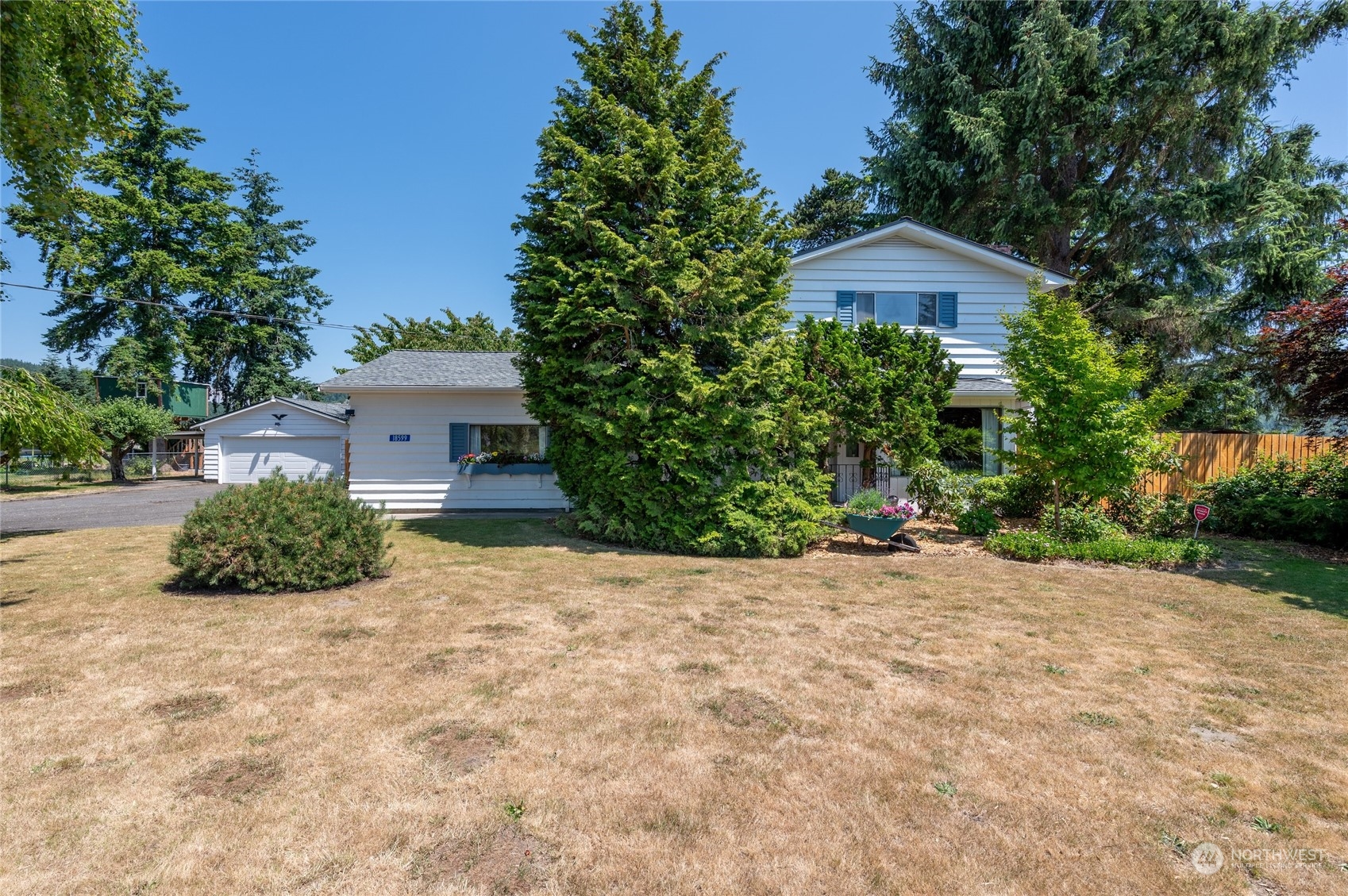 18599 Burkland Road Mount Vernon, WA 98274 - Photo 1 of 40 Gallery Image 1