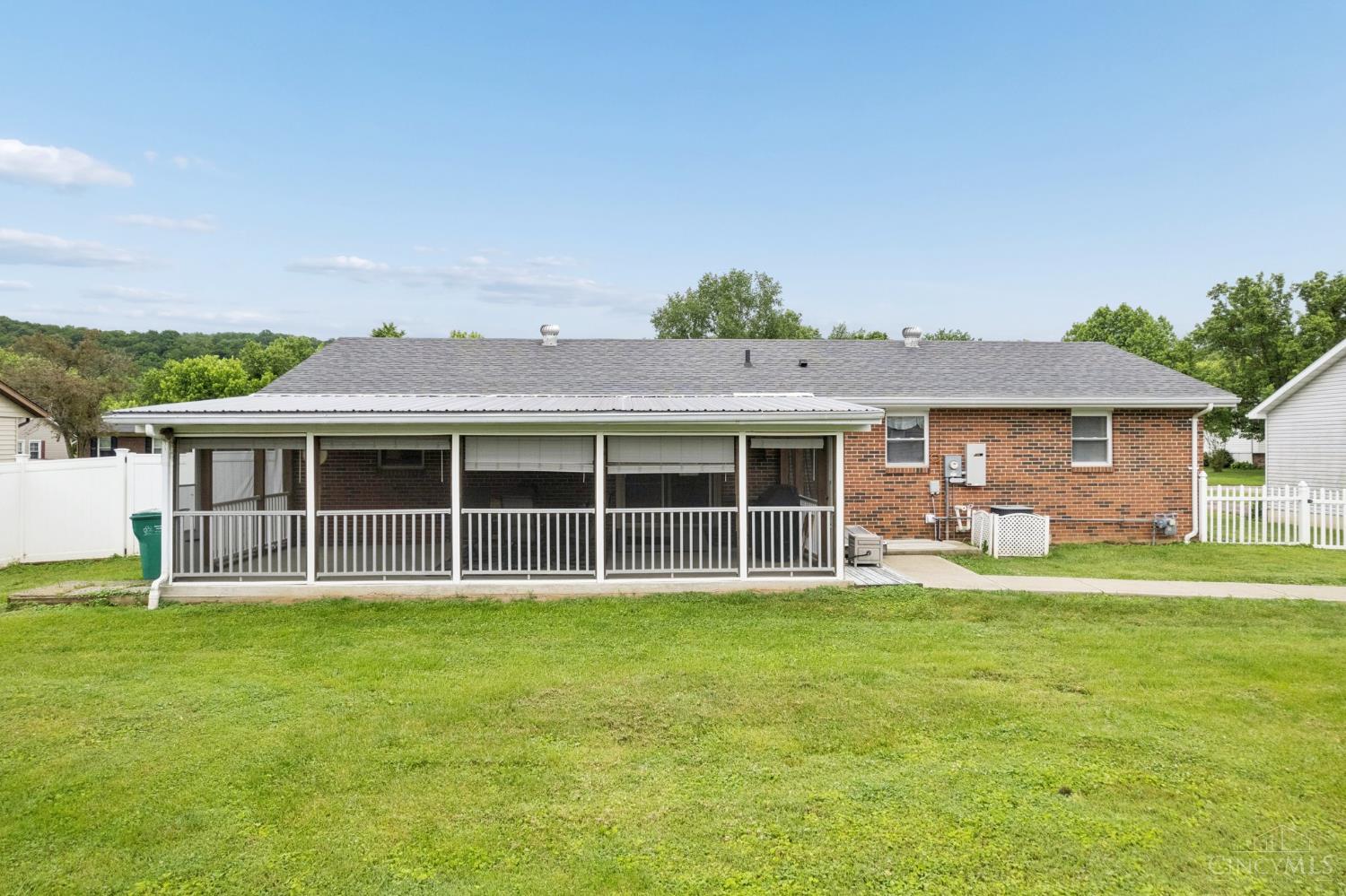 1905 Stivers Road Aberdeen, OH 45101 - Photo 3 of 39