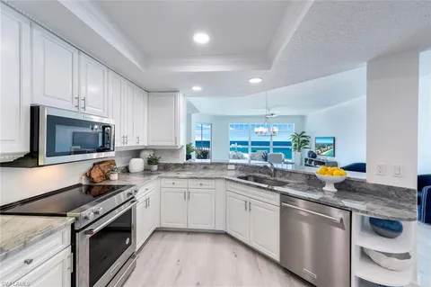 $1,800,000 | 269 Barefoot Beach Boulevard, Unit 403, Bonita Springs, FL 34134