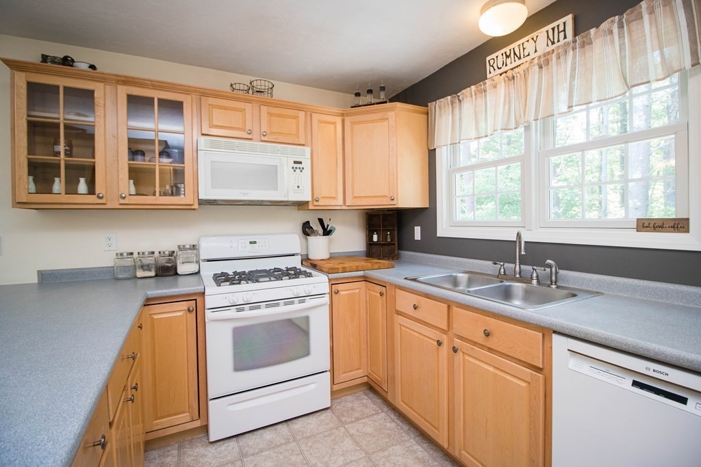 10 Pine Ridge Way, Unit 10 Middleboro, MA 02346 - Photo 8 of 30 Gallery Image 8