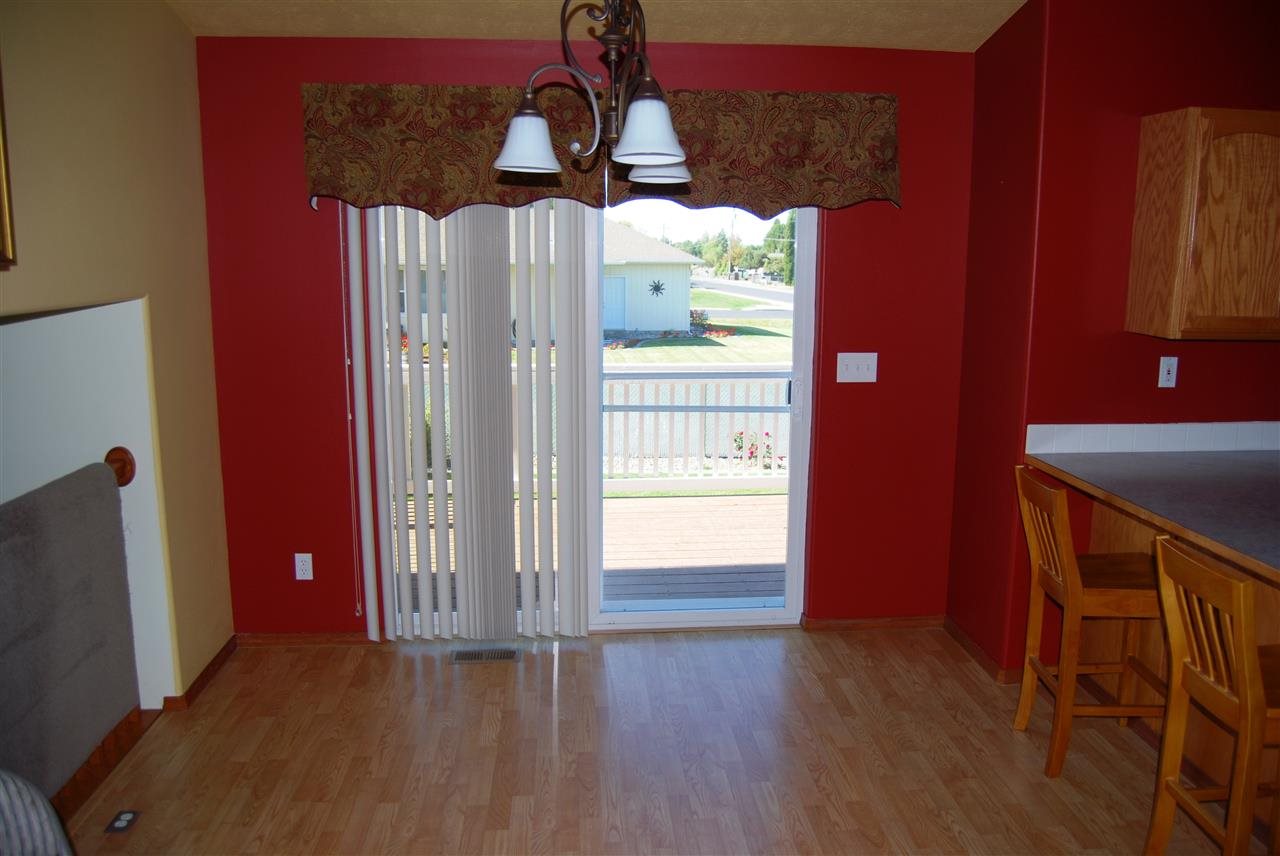 806 South Harmony Road Spokane Valley, WA 99016 - Photo 6 of 20 Gallery Image 6