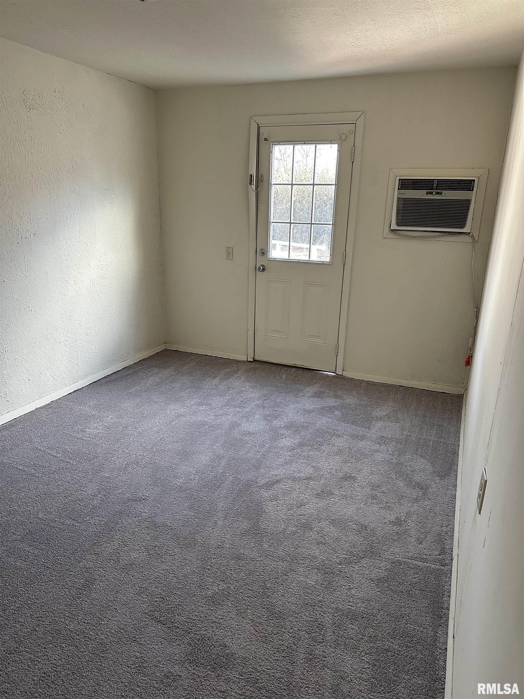 1219 South Court Street Marion, IL 62959 - Photo 5 of 14