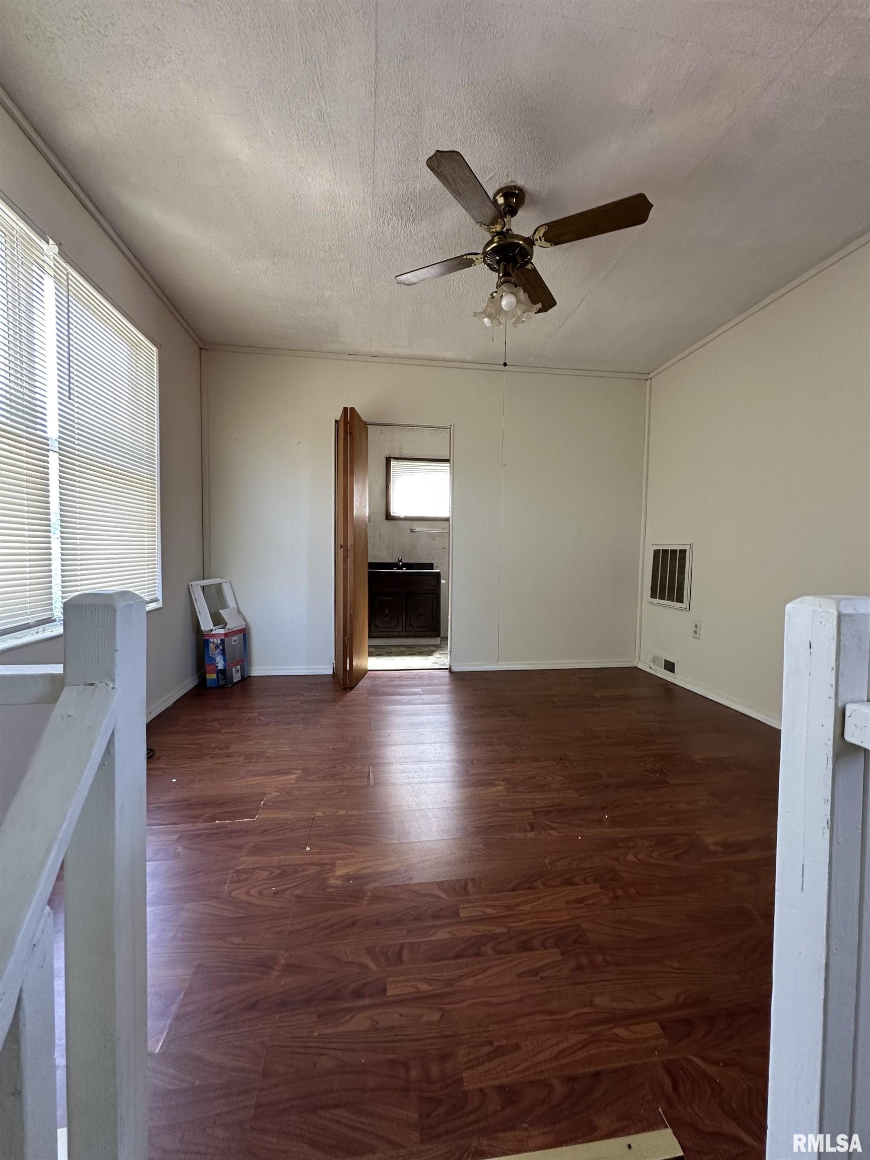 1219 South Court Street Marion, IL 62959 - Photo 10 of 14