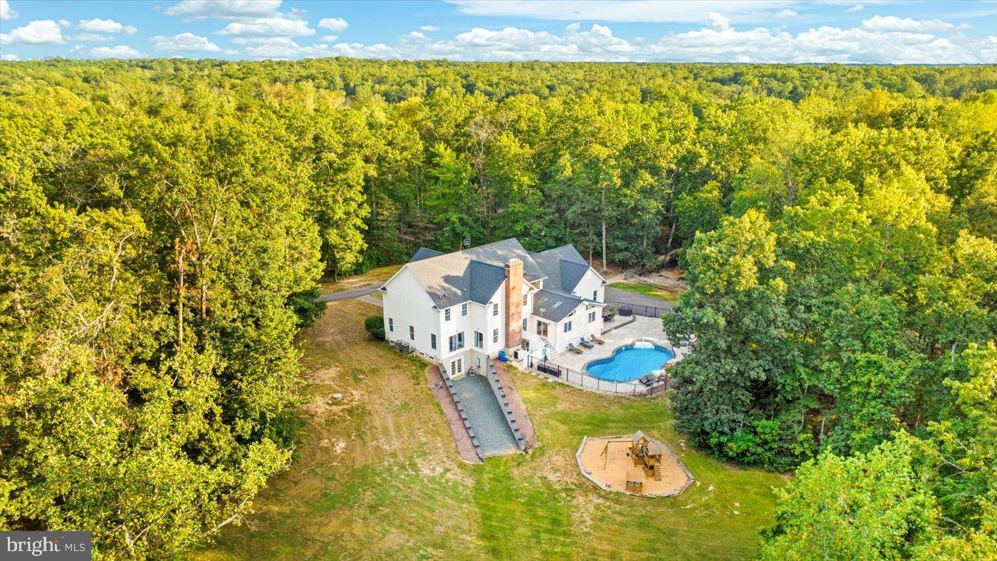 Privacy and elegance