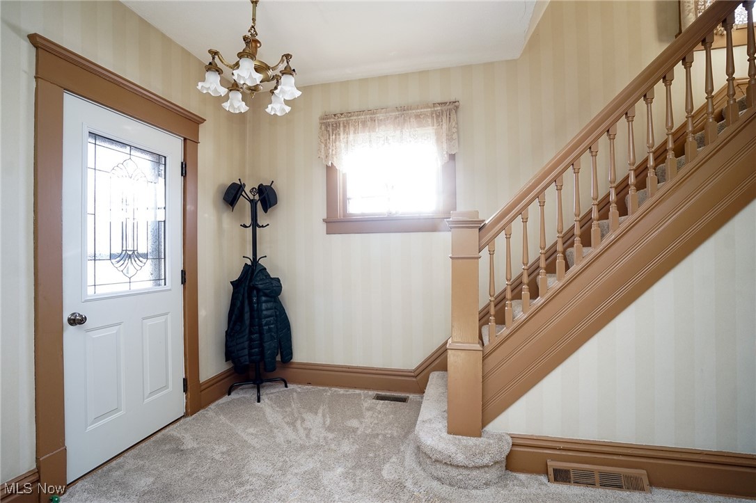 672 North Stateline Road Masury, OH 44438 - Photo 4 of 22
