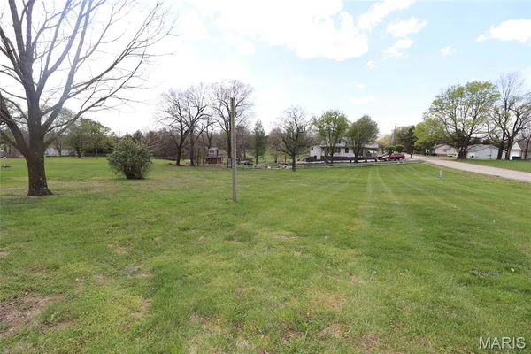 $198,500 | 550 South Summit Drive, Holts Summit, MO 65043