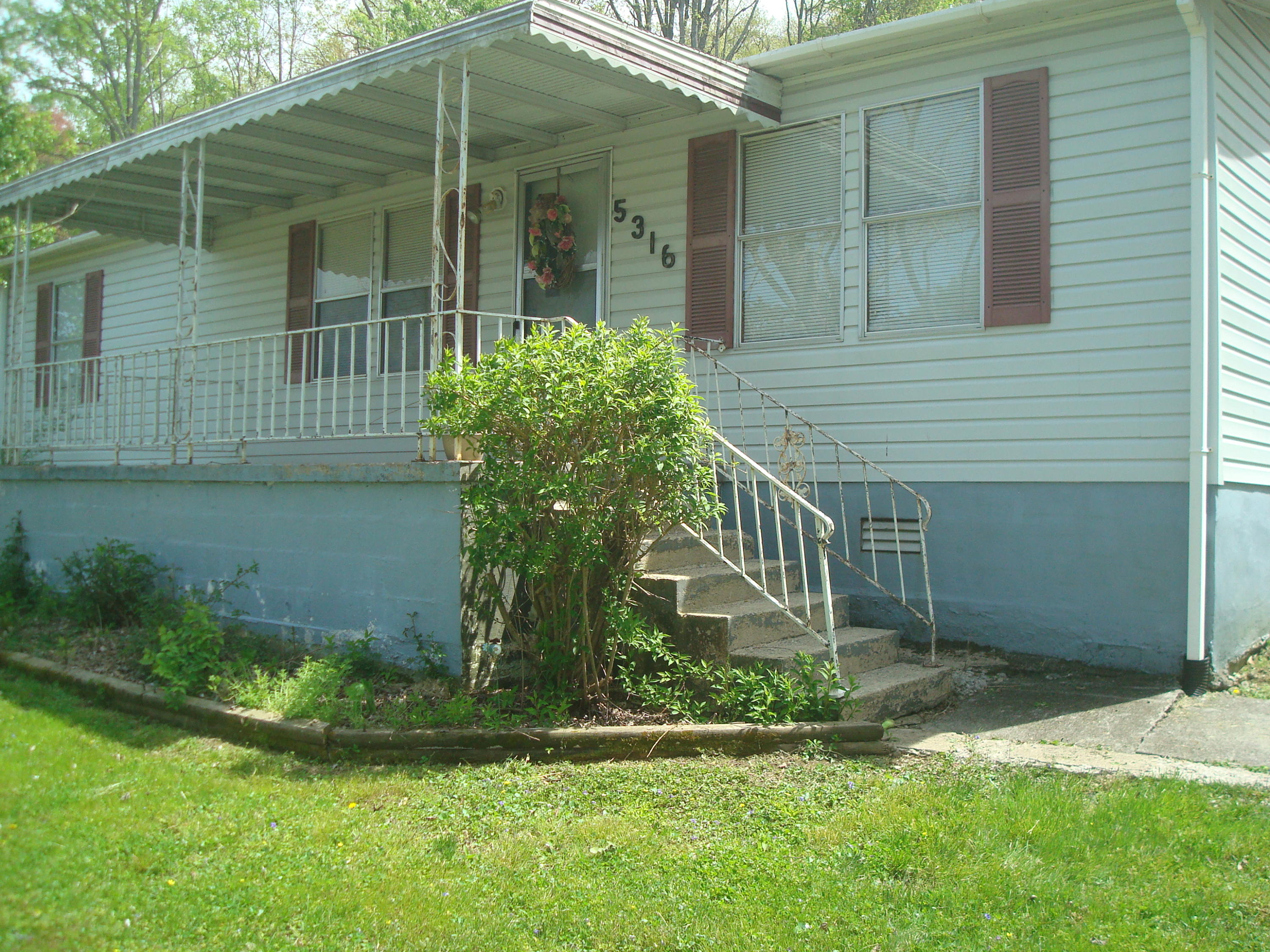 5316 Carter Road Knoxville, TN 37918 - Photo 2 of 17 DSC02434