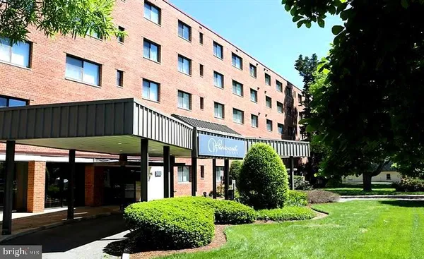 $3,000 | 3515 Washington Boulevard, Unit 501, Arlington, VA 22201