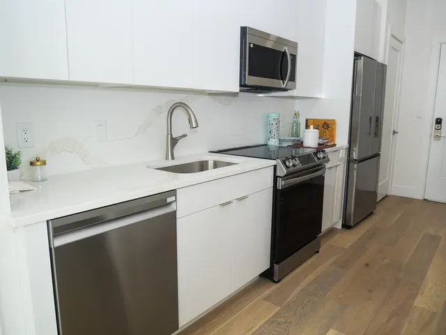 $2,655 | 38 Hichborn Street, Unit 501, Boston, MA 02135