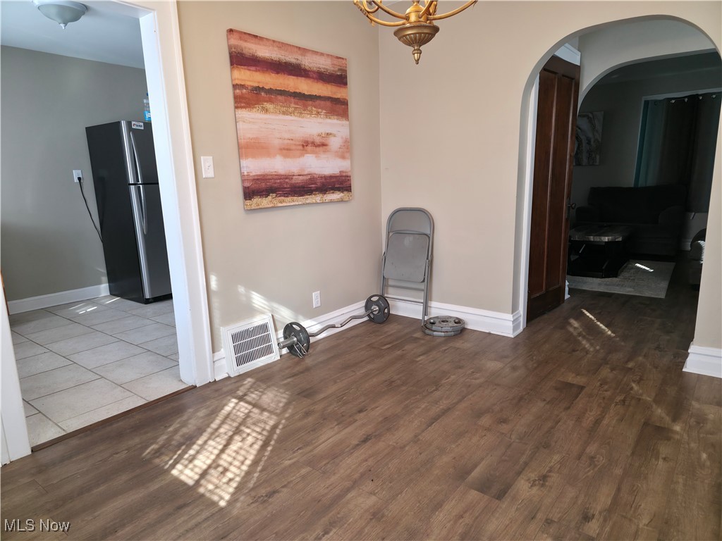 1425 Crescent Road Southwest Canton, OH 44710 - Photo 12 of 35