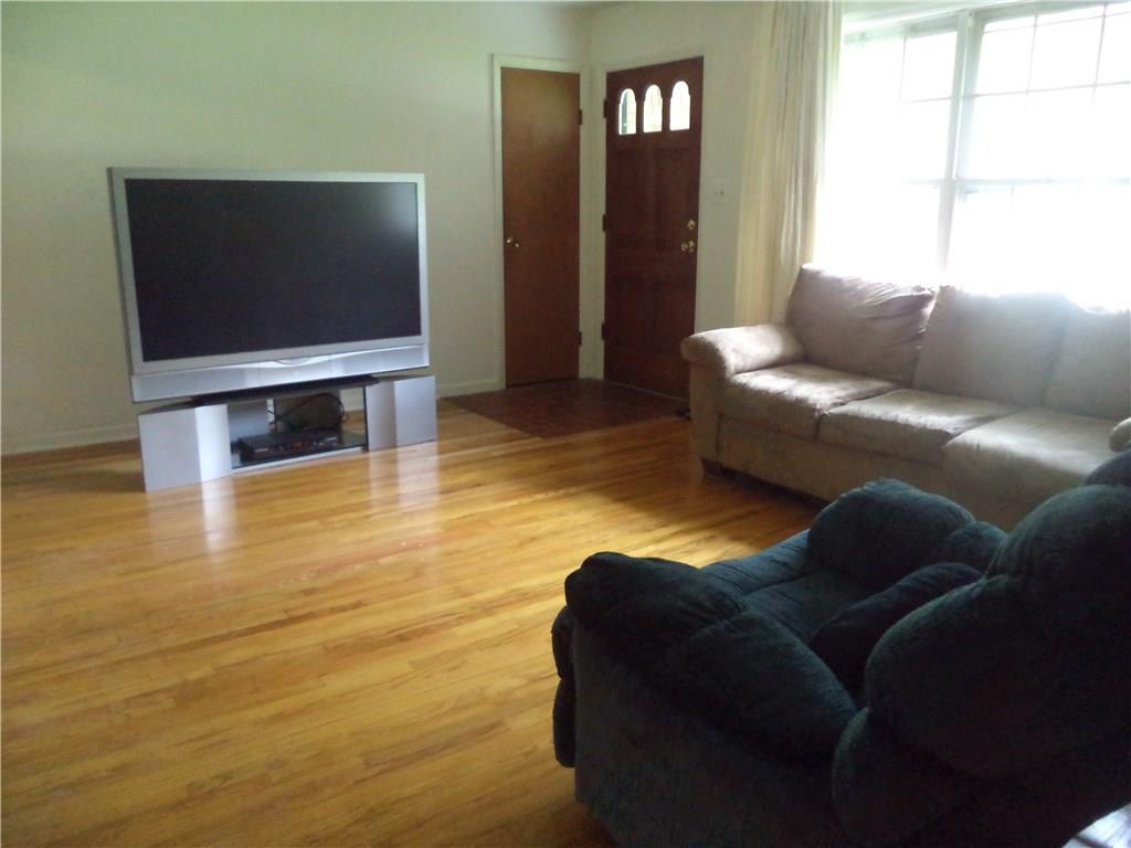 619 Griffin Road Indianapolis, IN 46227 - Photo 6 of 10 Gallery Image 6