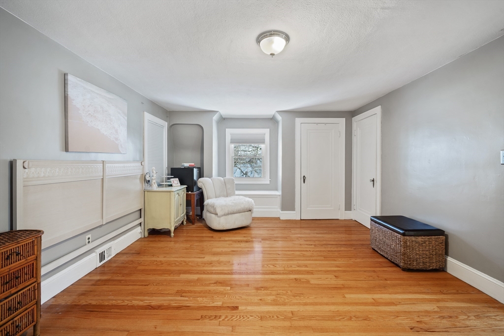 144 Gillette Avenue Springfield, MA 01118 - Photo 21 of 38 Gallery Image 21