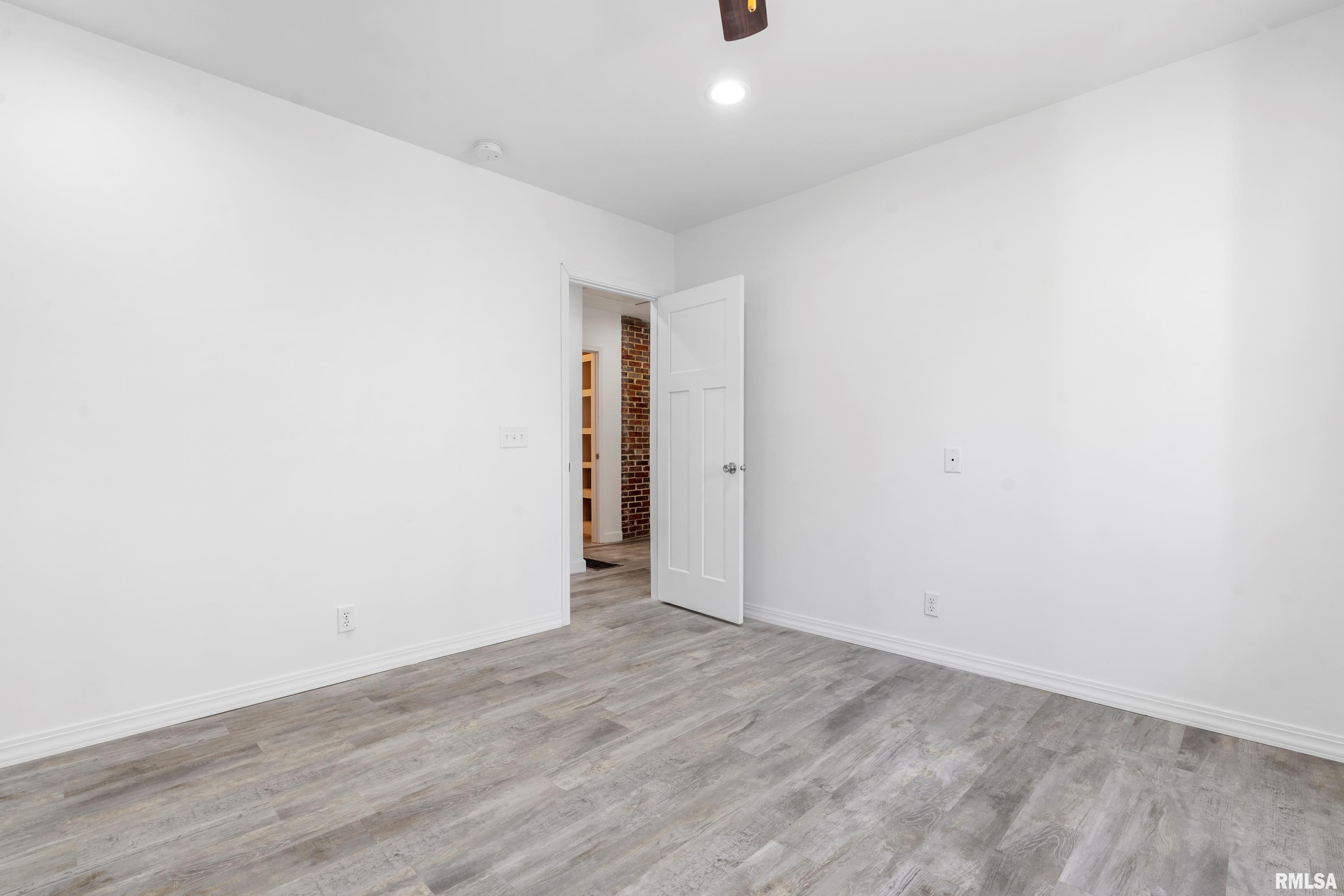 2420 South 5th Street Springfield, IL 62703 - Photo 16 of 26