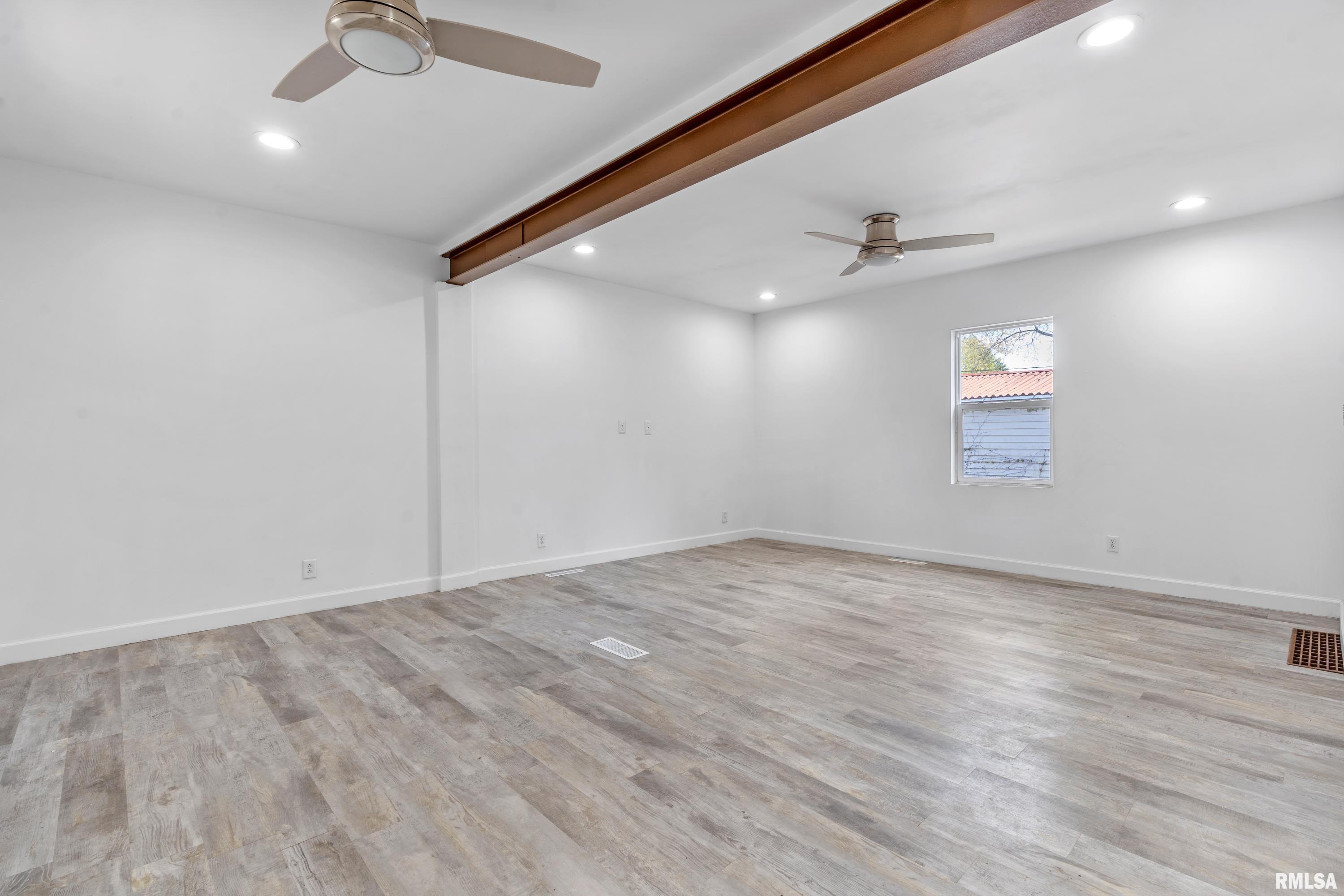 2420 South 5th Street Springfield, IL 62703 - Photo 3 of 26
