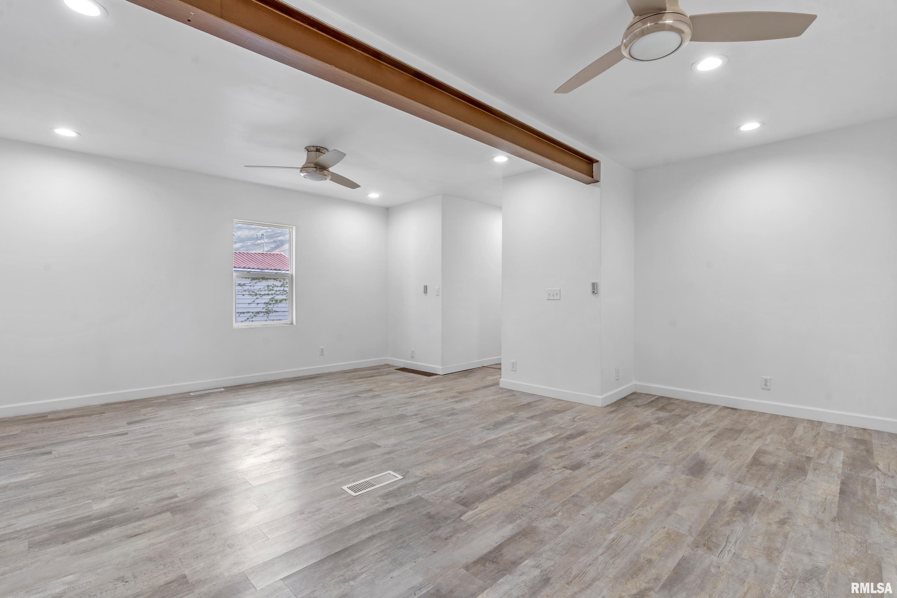2420 South 5th Street Springfield, IL 62703 - Photo 4 of 26