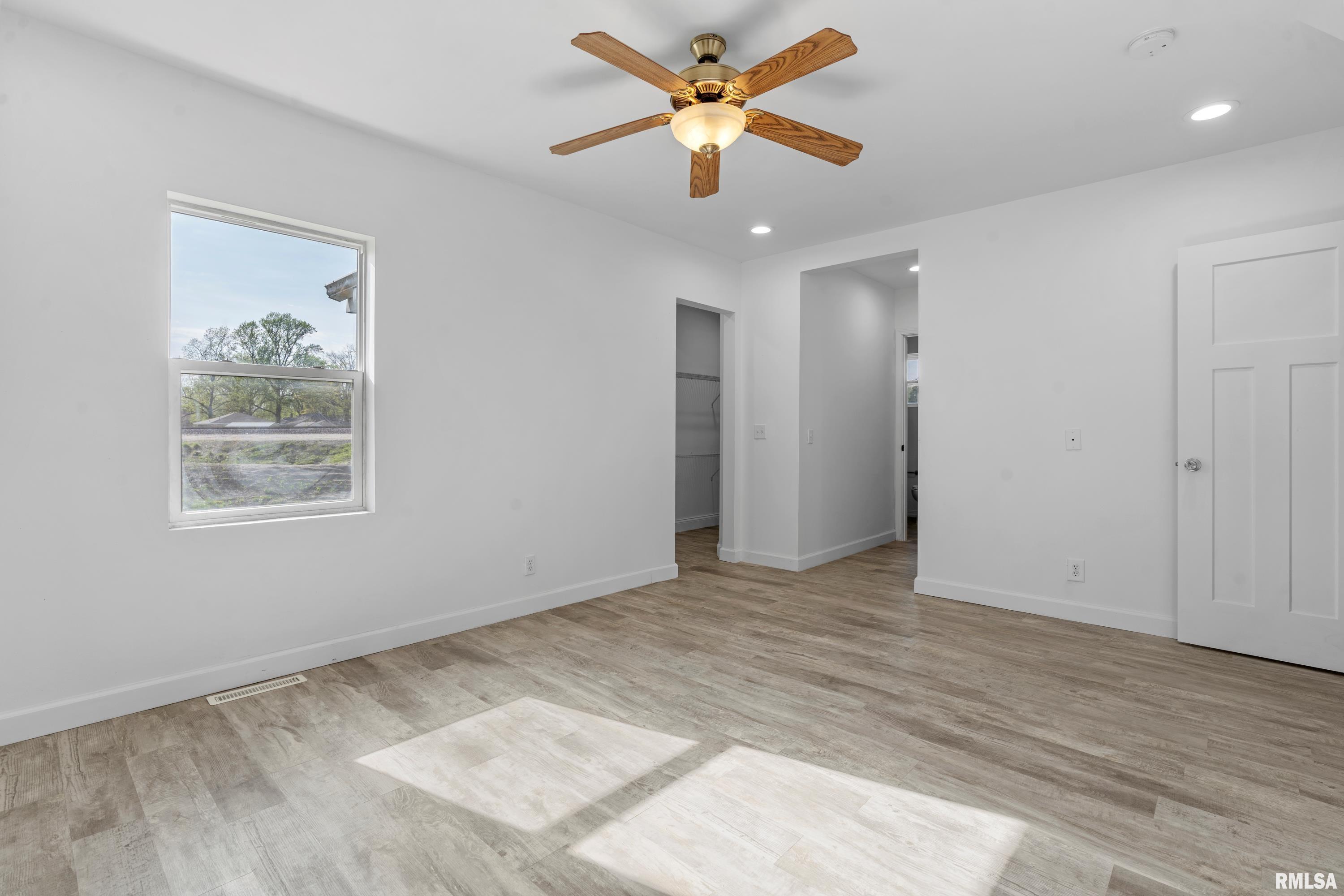 2420 South 5th Street Springfield, IL 62703 - Photo 8 of 26