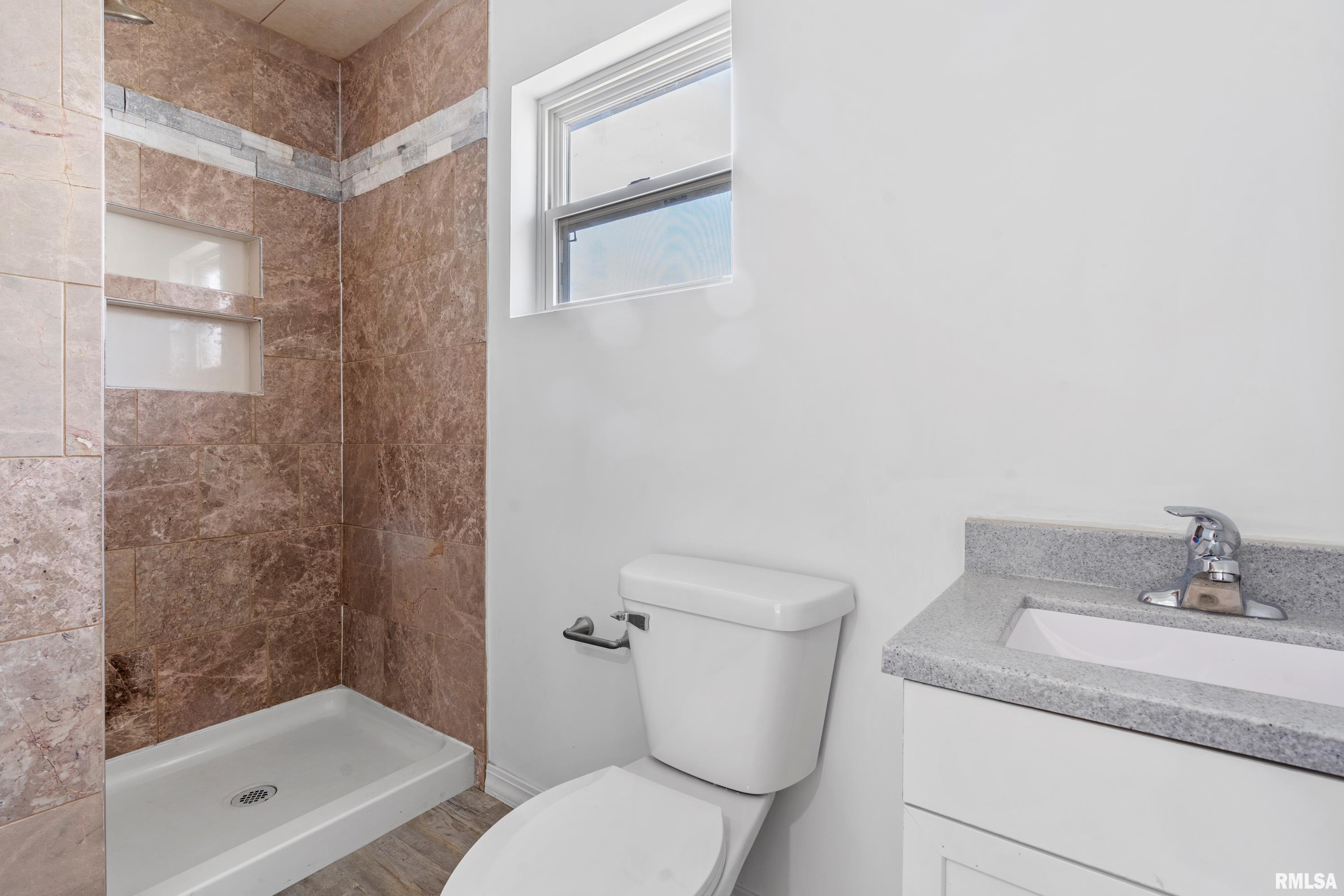 2420 South 5th Street Springfield, IL 62703 - Photo 10 of 26