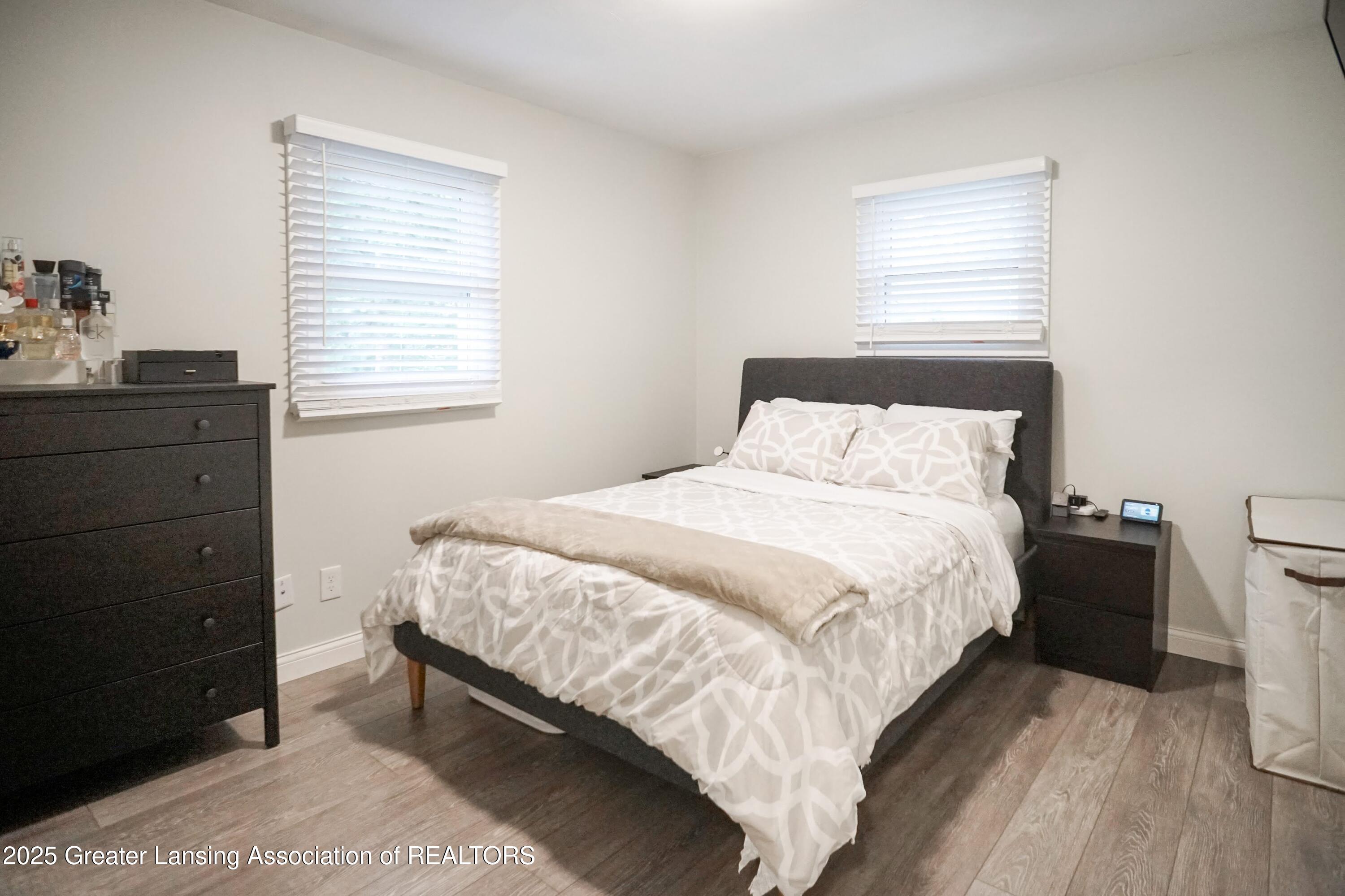 5929 Hilliard Road Lansing, MI 48911 - Photo 19 of 54 5929 Hillard Rd - MLS-24