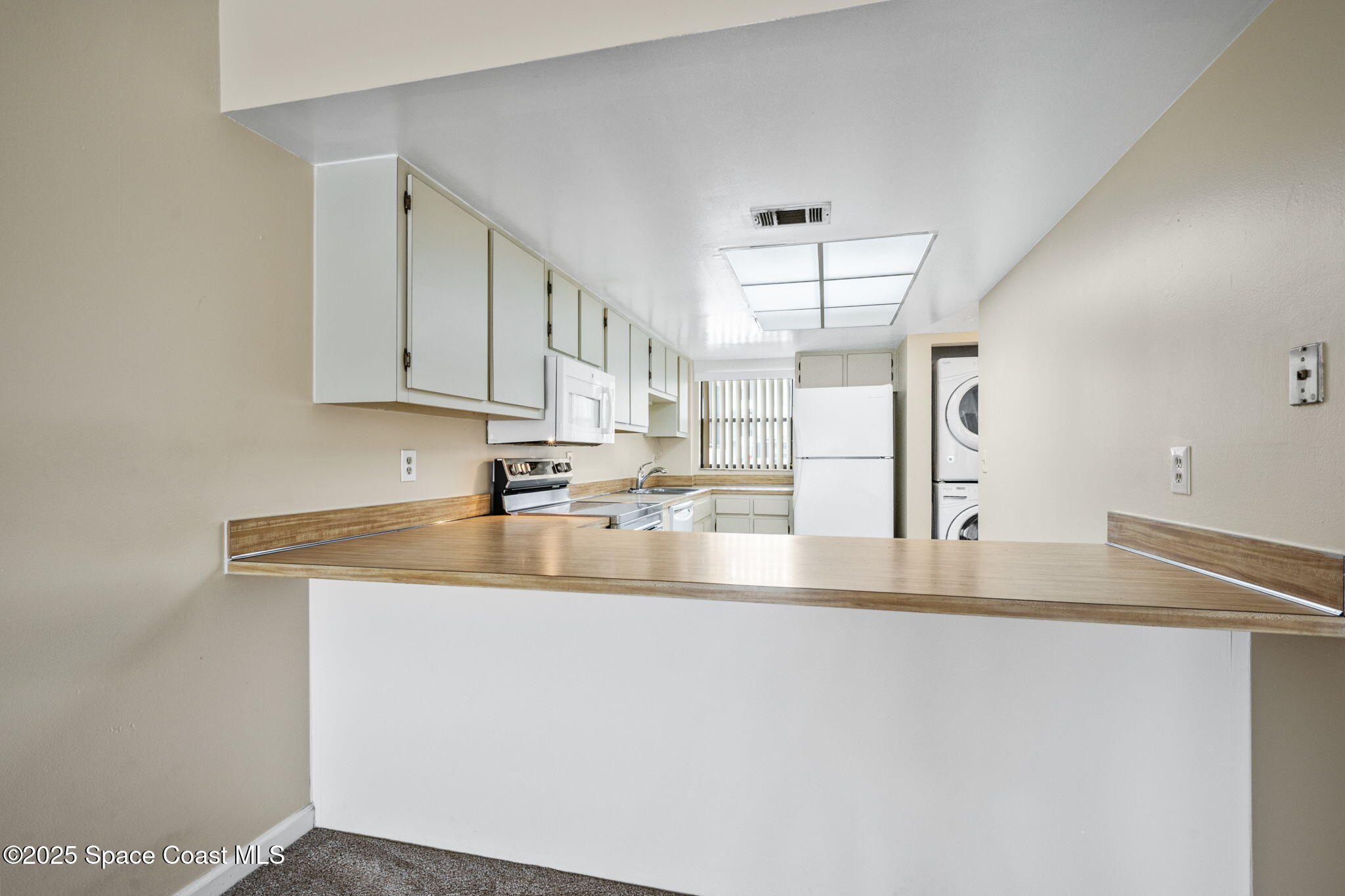 315 Tangle Run Boulevard, Unit 1016 Melbourne, FL 32940 - Photo 8 of 34 9-web-or-mls-DSC_2852