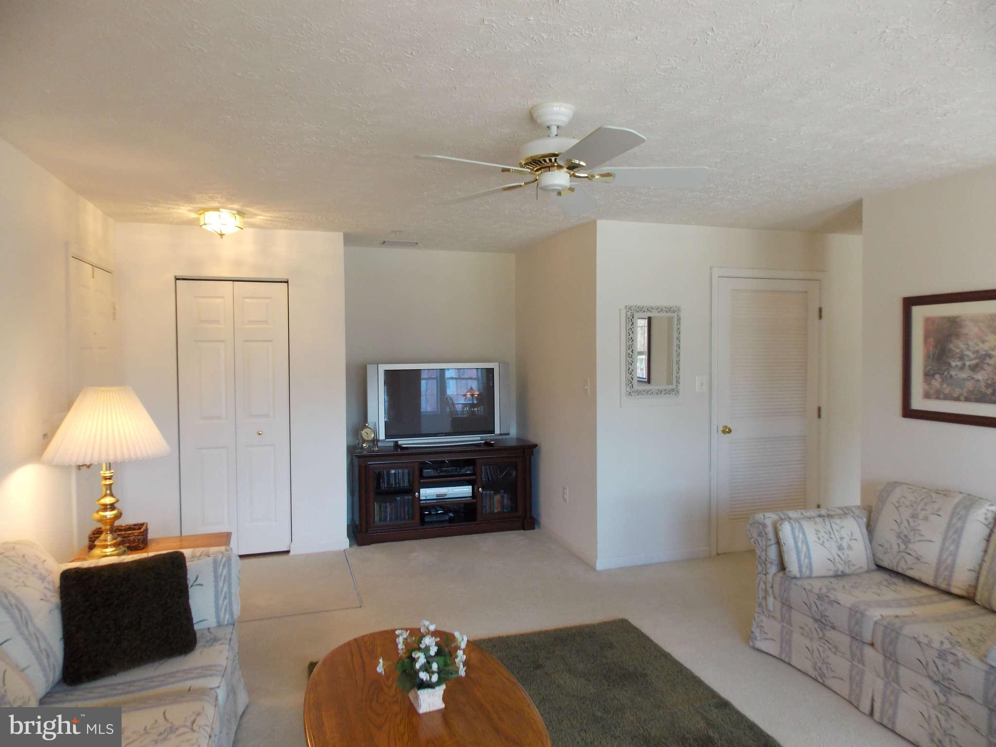 5328 Millfield Road, Unit 5328 Baltimore, MD 21237 - Photo 5 of 27 Living Room