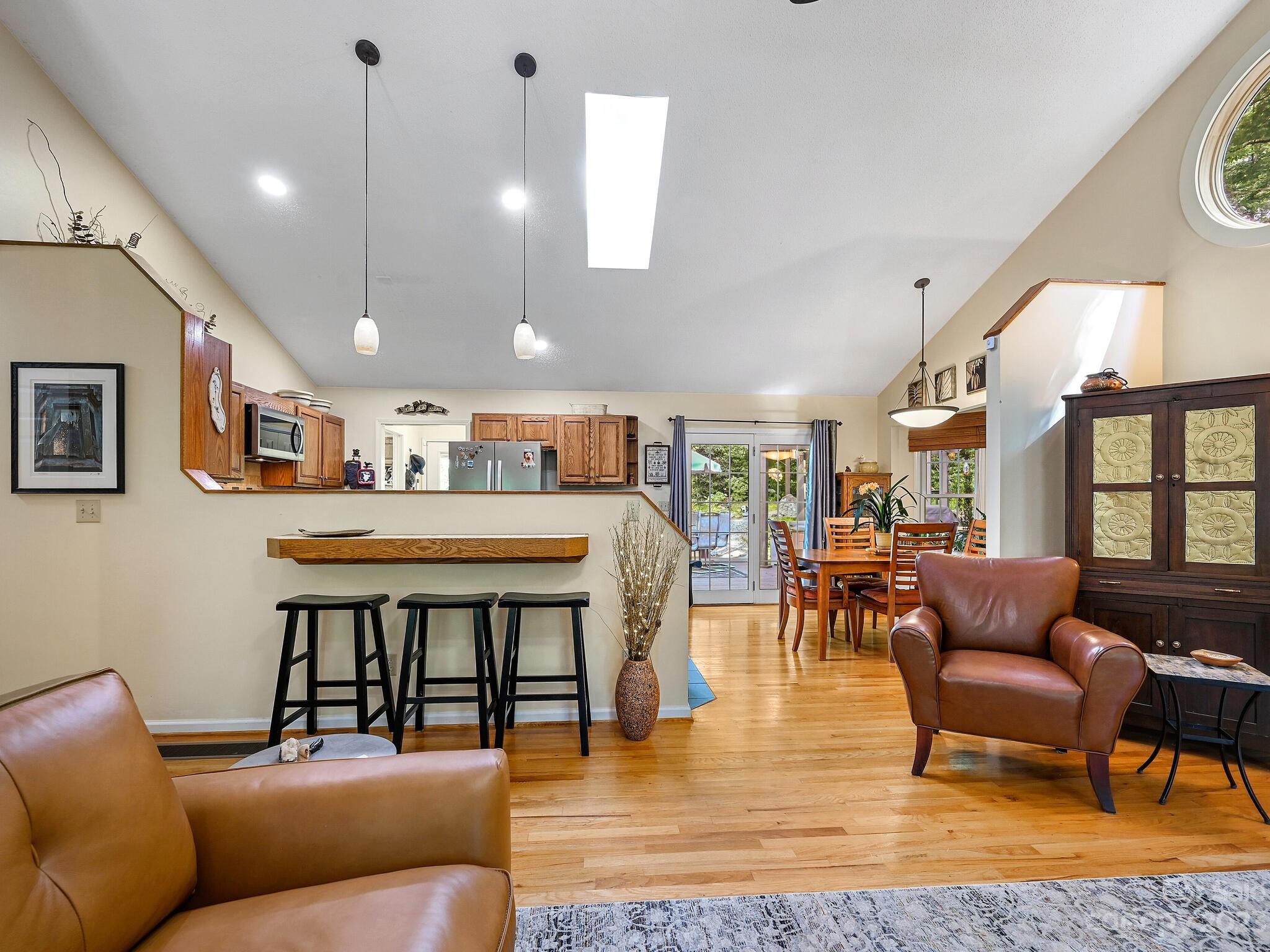 169 Hollywood Road Fairview, NC 28730 - Photo 6 of 44 Gallery Image 6