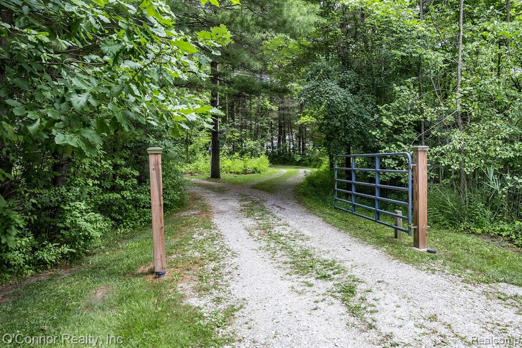 5386 Fitzgerald Road St. Clair, MI 48079 - Photo 31 of 34