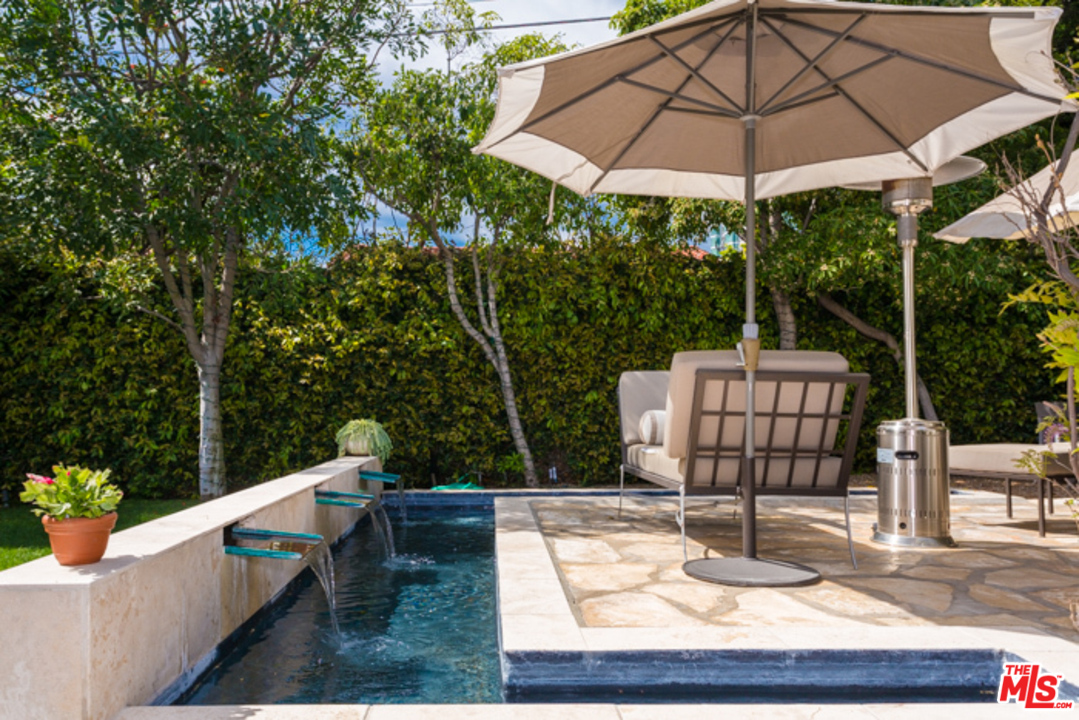 1323 Club View Drive Los Angeles, CA 90024 - Photo 17 of 25