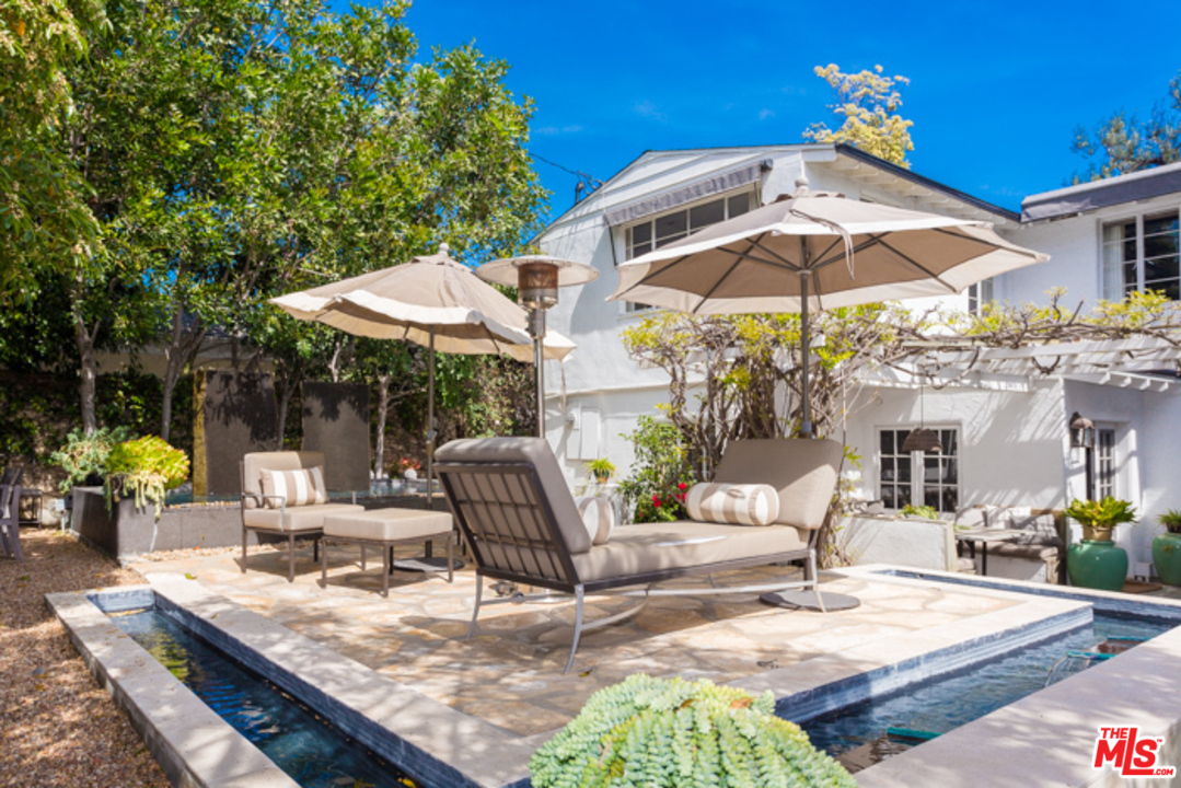 1323 Club View Drive Los Angeles, CA 90024 - Photo 18 of 25