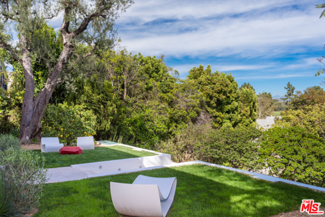 1323 Club View Drive Los Angeles, CA 90024 - Photo 25 of 25