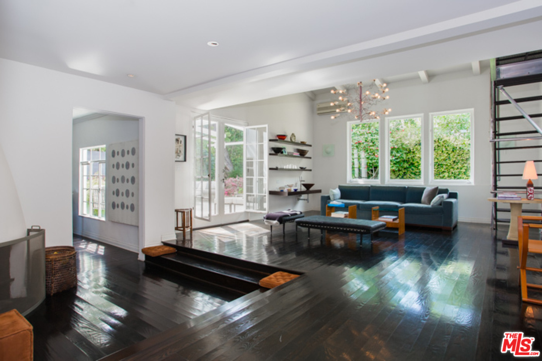 1323 Club View Drive Los Angeles, CA 90024 - Photo 6 of 25