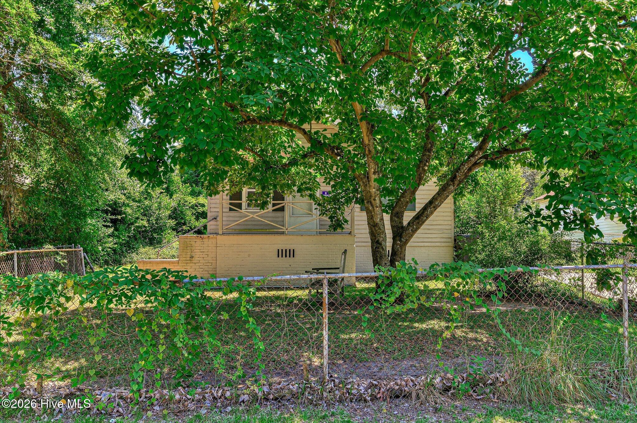 2806 Royal Street Augusta, GA 30909 - Photo 2 of 16 Fenced in front