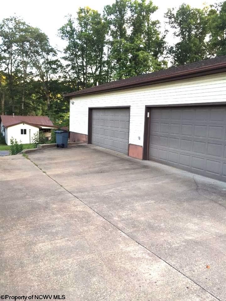 71 Rock Lake Road Fairmont, WV 26554 - Photo 2 of 17 Gallery Image 2