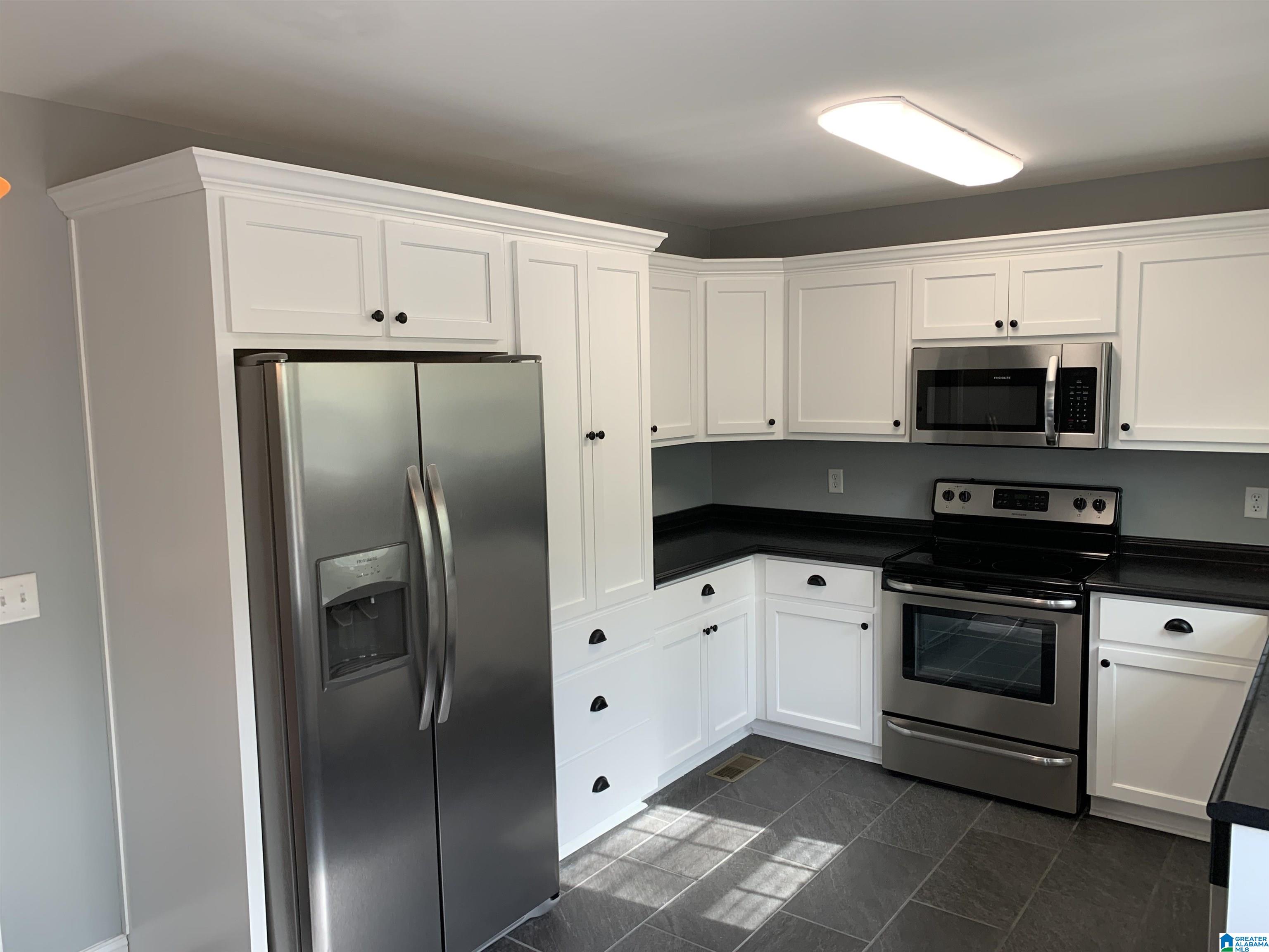 111 Joiner Road Hayden, AL 35079 - Photo 4 of 18