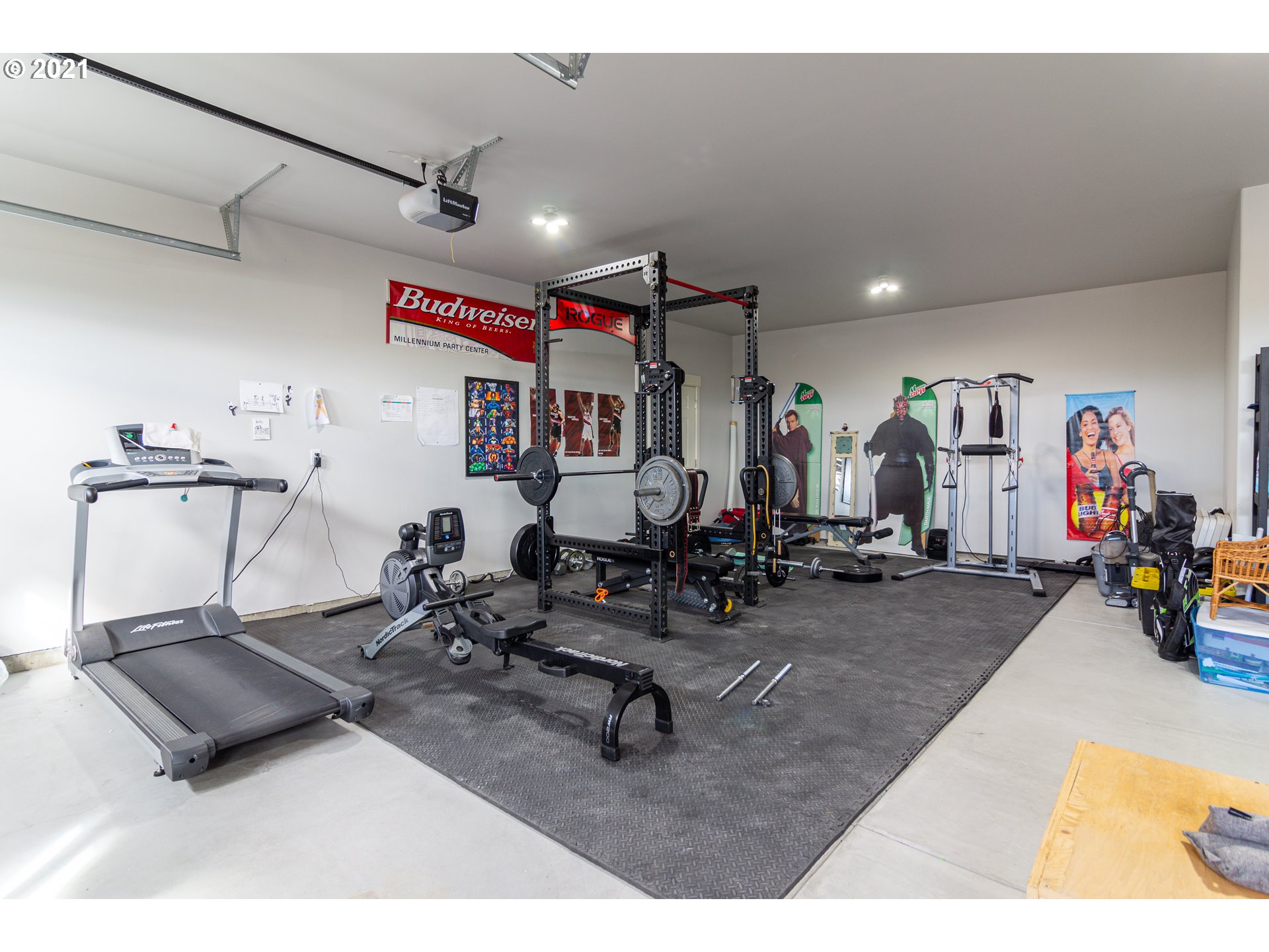 31931 Sun Ridge Lane Hermiston, OR 97838 - Photo 26 of 32 a room with gym equipment and a view of living room