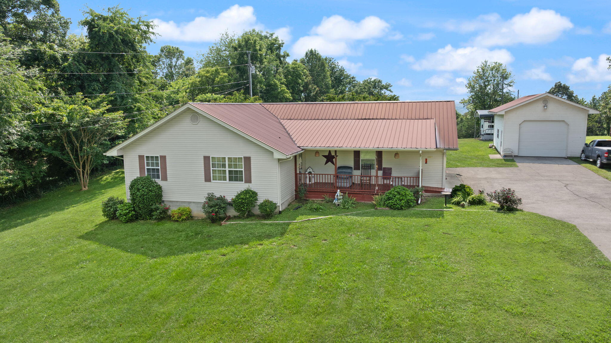 4107 Mine 18 Road Strunk, KY 42649 - Photo 1 of 38 45-web-or-mls-DJI_20250627162706_0251_D