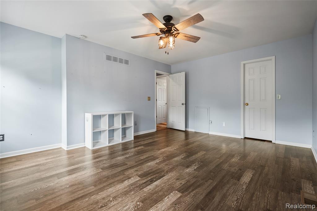 234 Whitney Drive Rochester Hills, MI 48307 - Photo 14 of 26