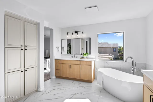 $729,900 | 3845 East Yeager Drive, Gilbert, AZ 85295