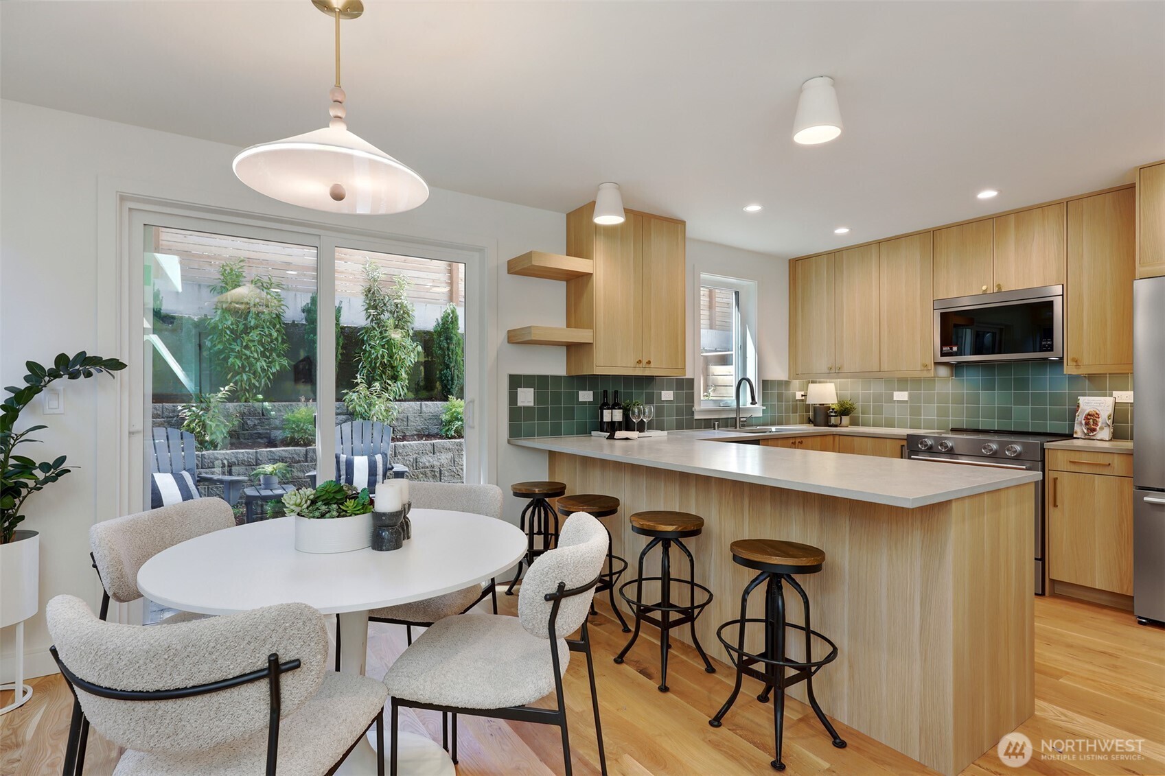 709 North 65th Street Seattle, WA 98103 - Photo 13 of 38 Gallery Image 13