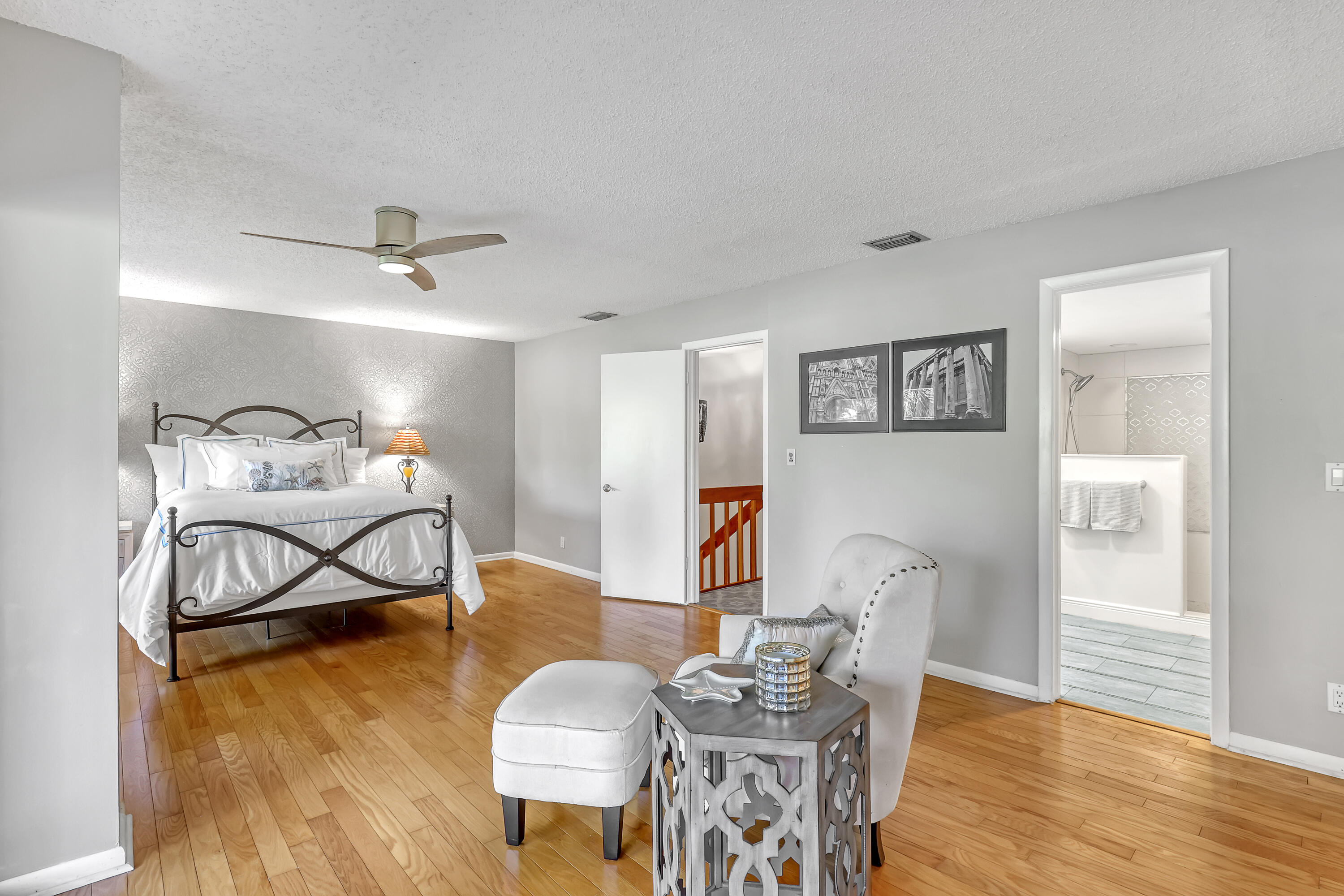 1100 Surf Road, Unit 104 West Palm Beach, FL 33404 - Photo 20 of 49 primary suite