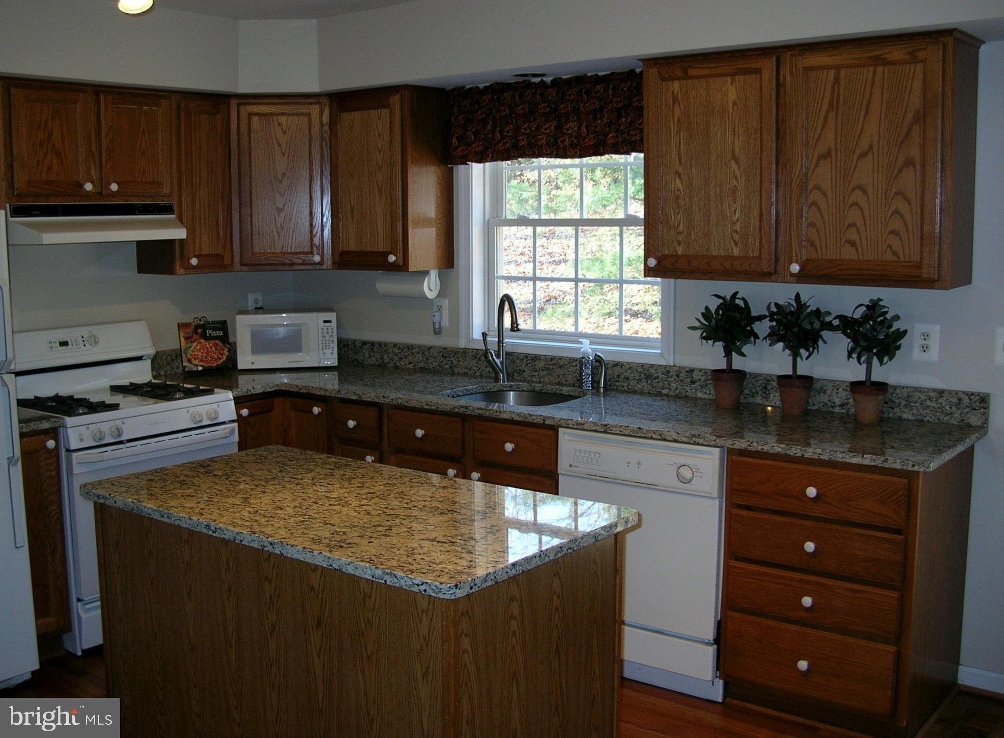 3412 Basford Road Frederick, MD 21703 - Photo 16 of 30 Kitchen
