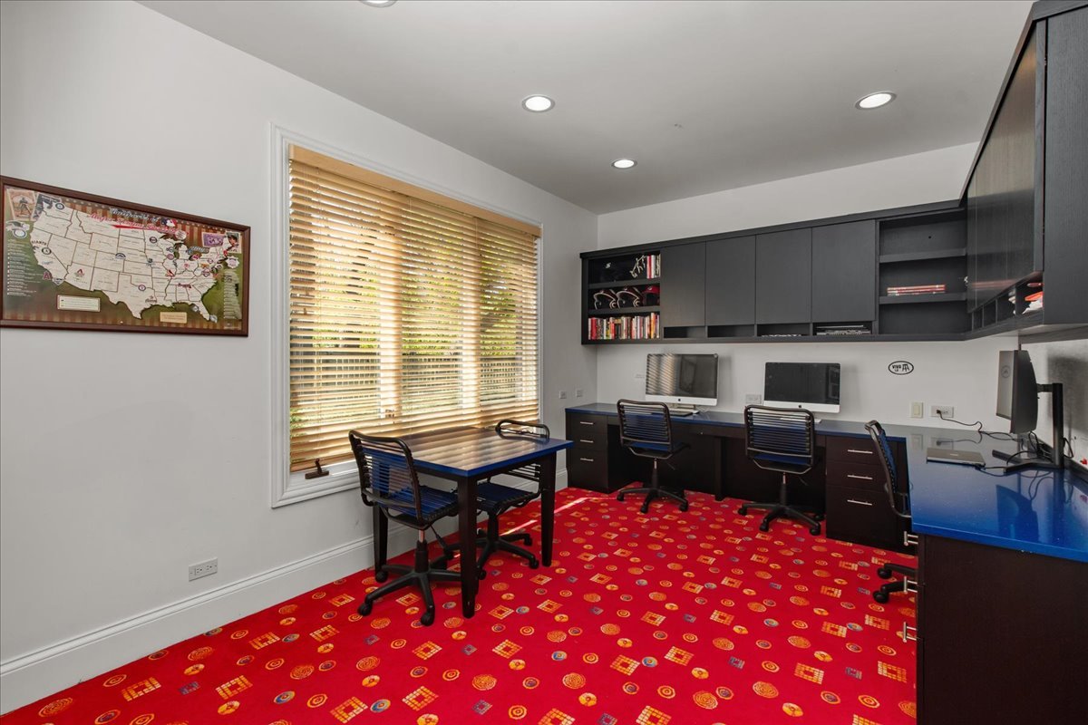 1610 Montgomery Road Deerfield, IL 60015 - Photo 12 of 35 Gallery Image 12