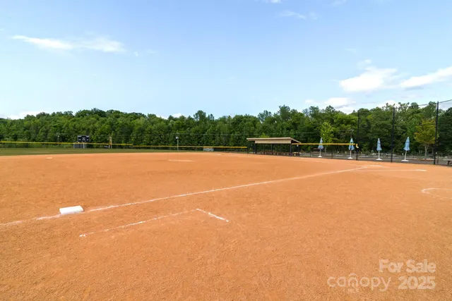 a view of a tennis court