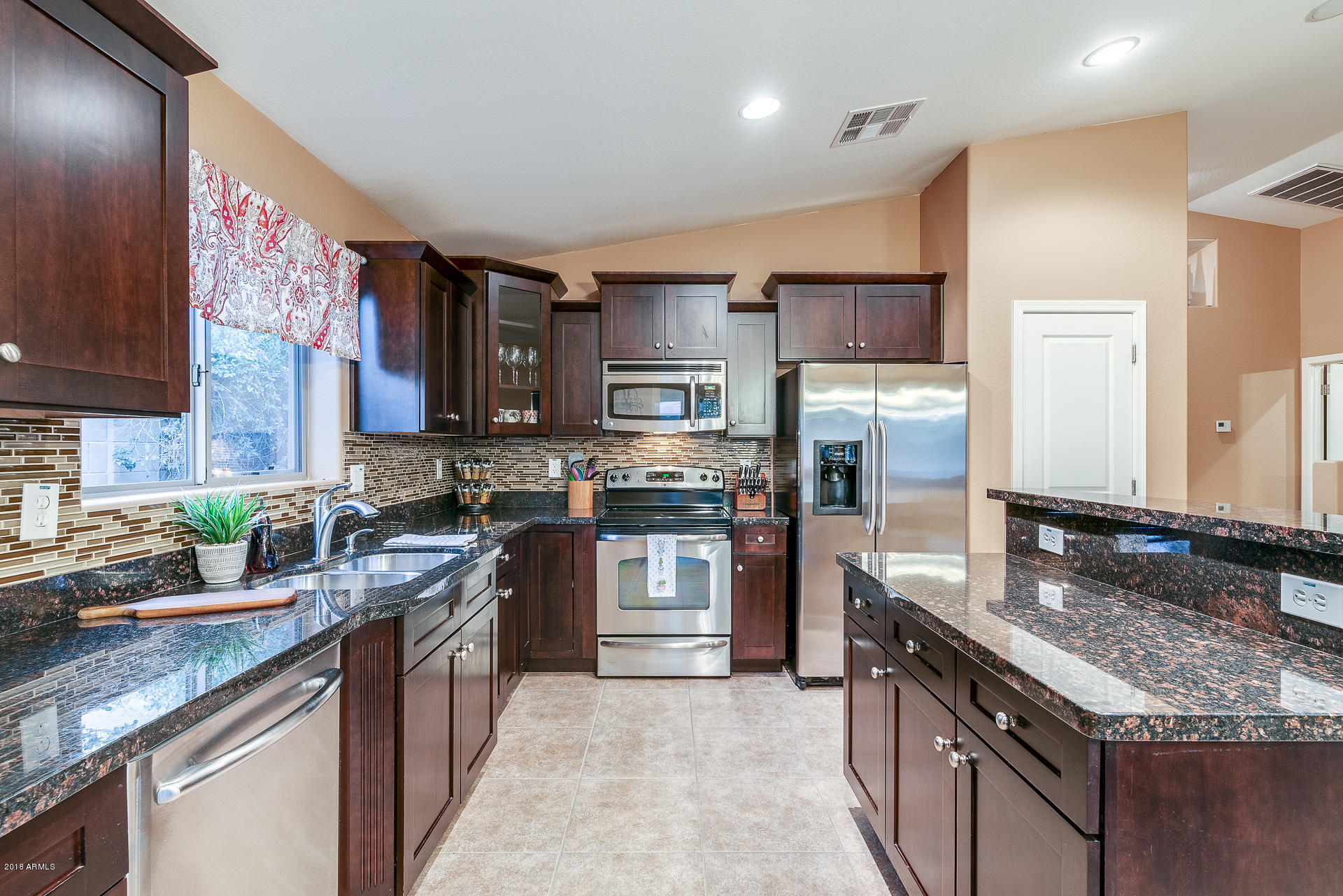 2324 West Steed Ridge Phoenix, AZ 85085 - Photo 8 of 34 ChaseCapture-24