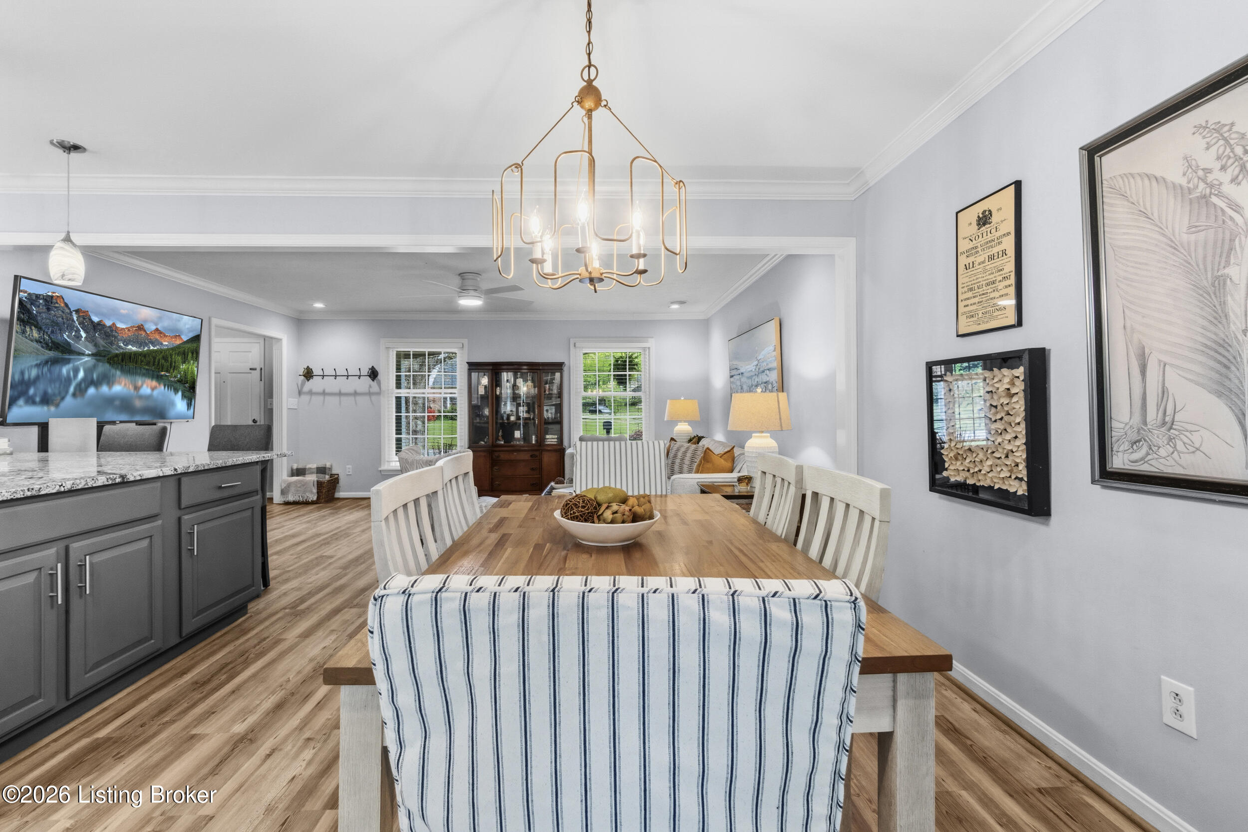 6700 Tottenham Road Louisville, KY 40207 - Photo 6 of 45 Lots of space for dining and living