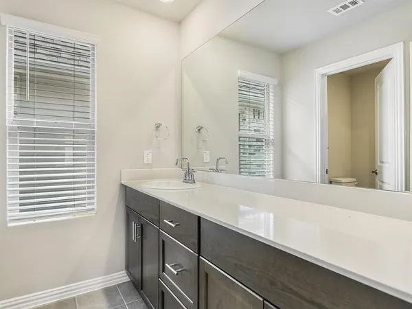 $3,100 | 2612 Gateway Avenue, Corinth, TX 76210